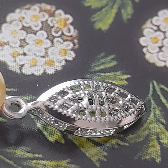 Swarovsky Silver And Pearl Bracelet - Picture 4 of 9